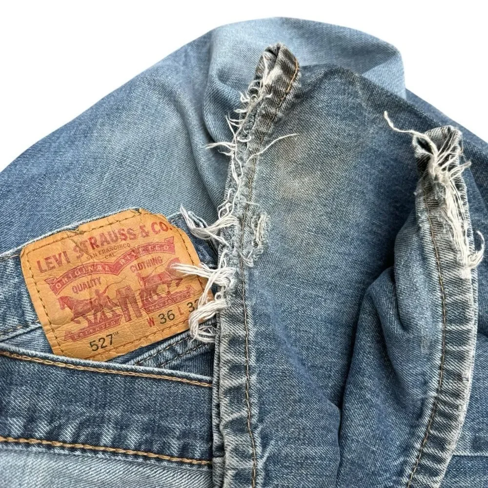 Levi Strauss Men’s 527 Distressed Destoyed Classic Jeans 36 x 32